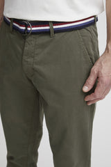 Pantalon FQ1924 Chino Regular Vert Olive