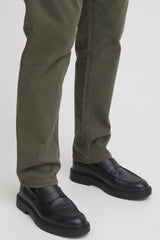 Pantalon FQ1924 Chino Regular Vert Olive