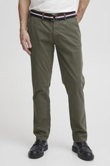 Pantalon FQ1924 Chino Regular Vert Olive